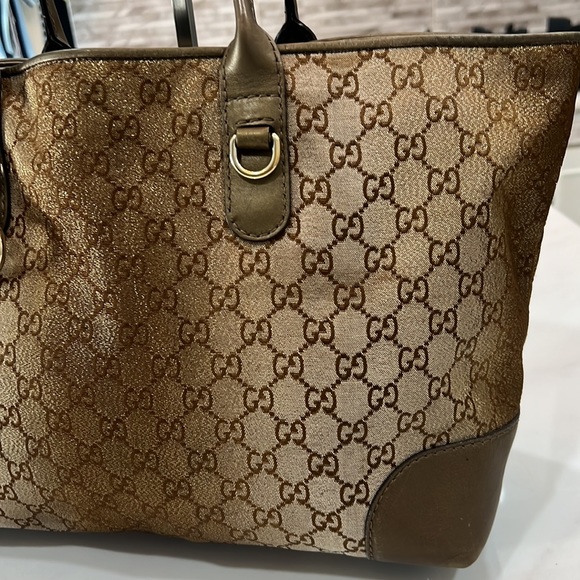 A27- 💯 % authentic Gucci shoulder bag - Picture 7 of 14